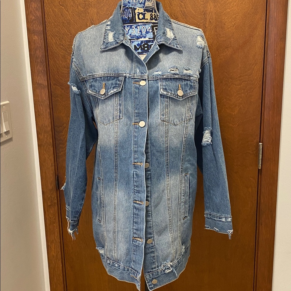 Elodie Distressed Denim Jacket size medium, NWOT